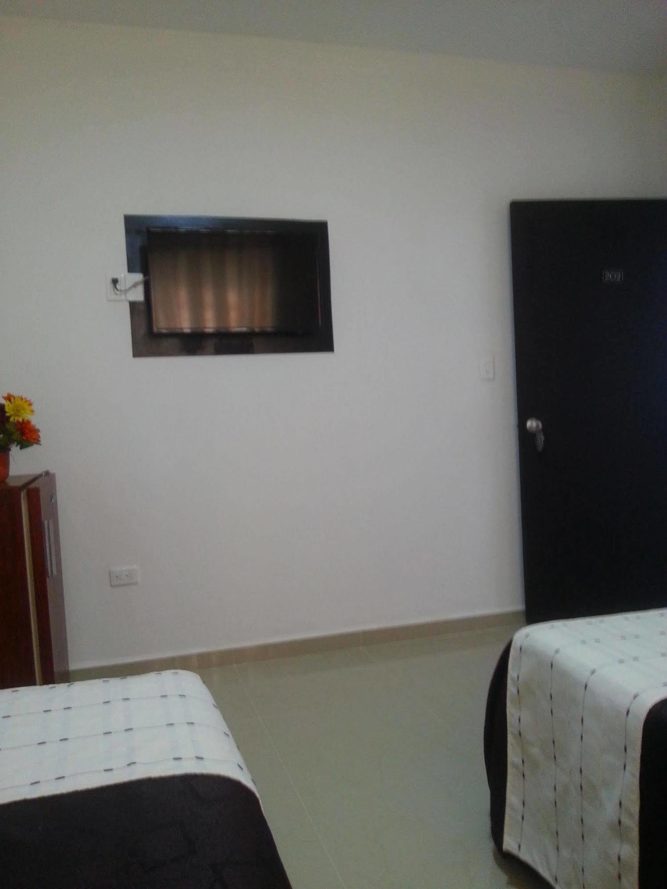 Hotel Colonial Plaza Bucaramanga Exteriör bild