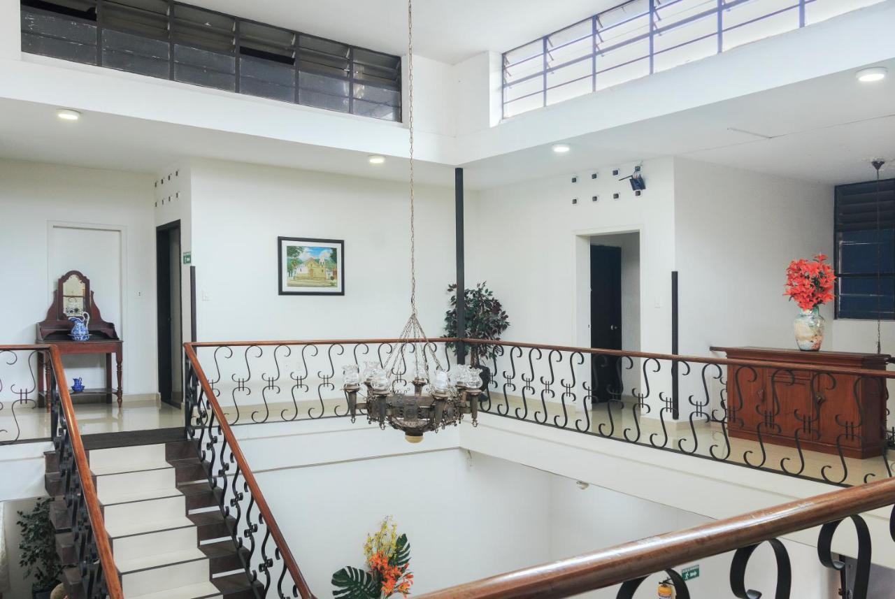 Hotel Colonial Plaza Bucaramanga Exteriör bild