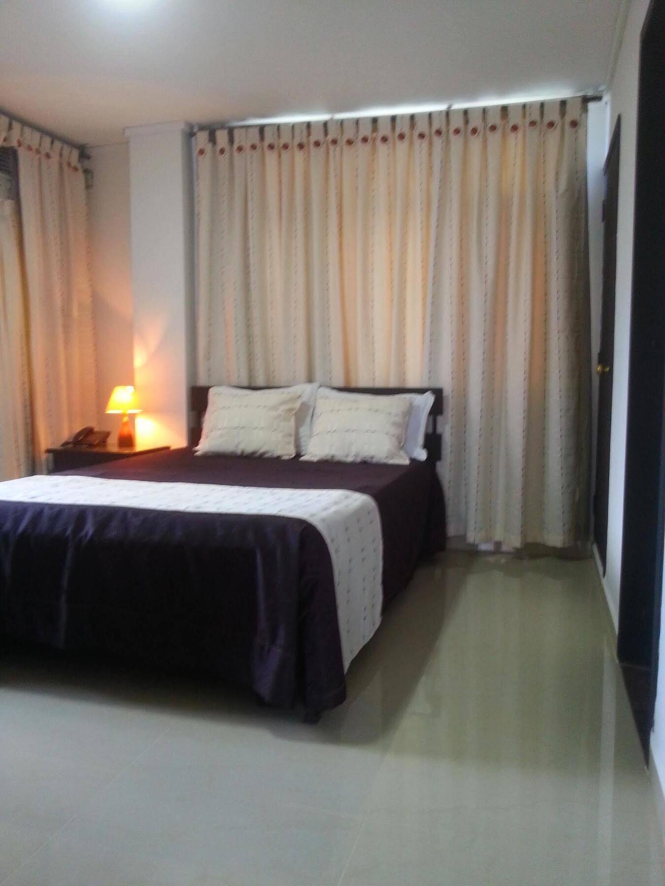 Hotel Colonial Plaza Bucaramanga Exteriör bild